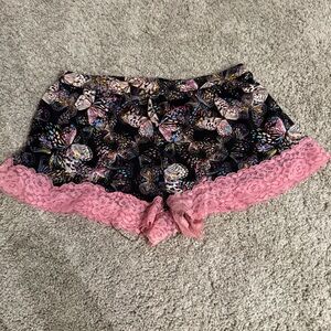 Pink Lace Trim Butterfly Print Women's Shorts